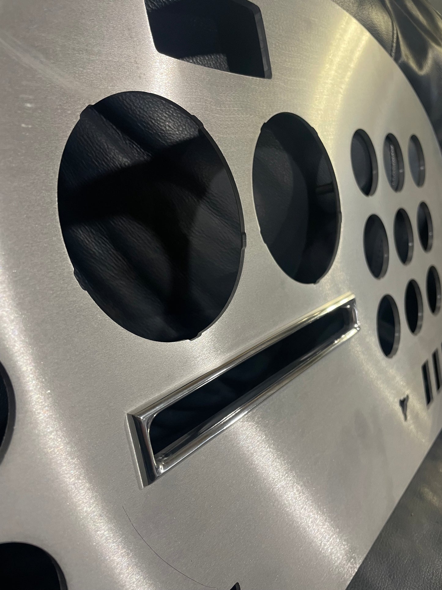 389 - 359 Dash Indicator Garnish